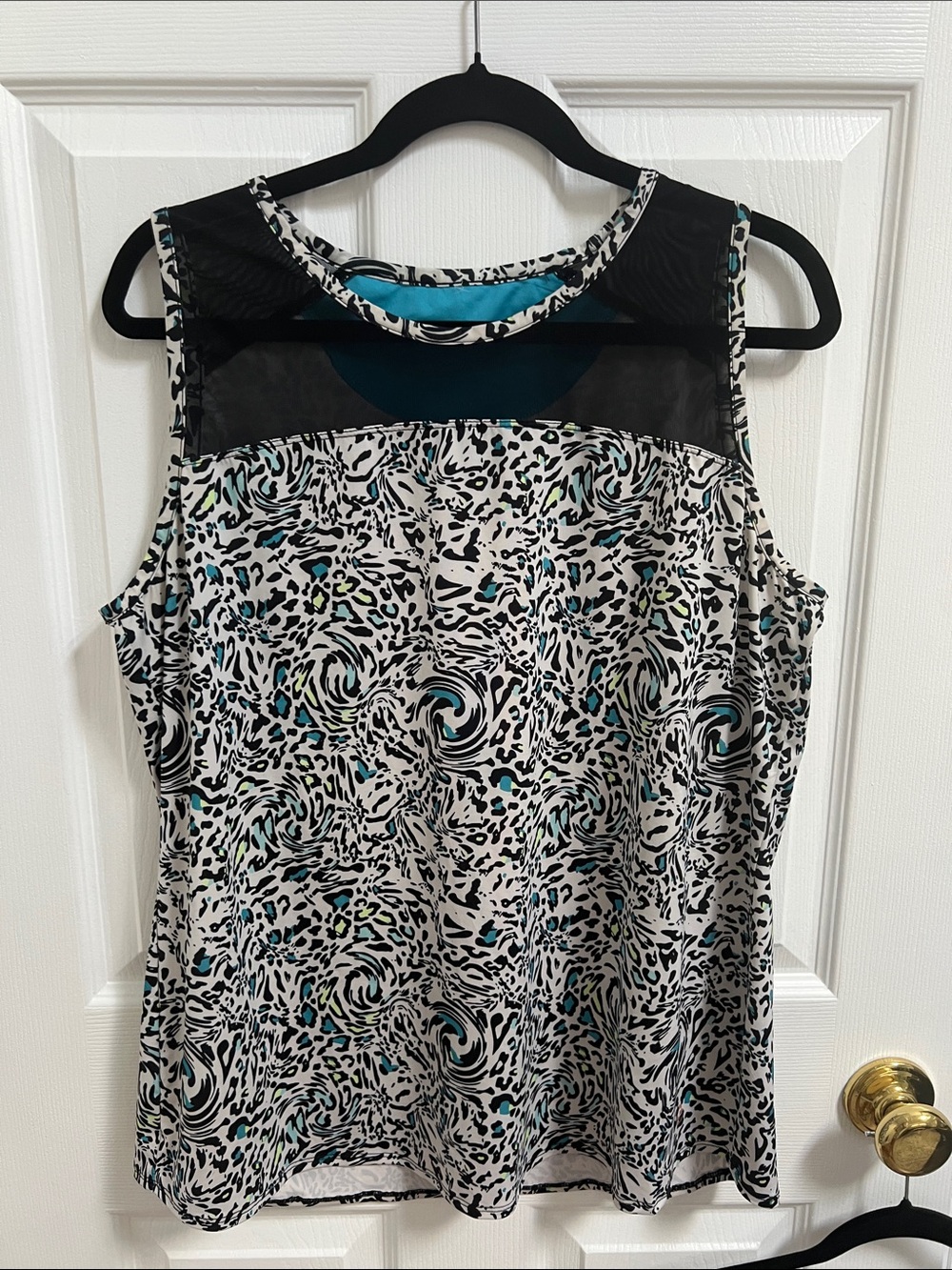 Cross Court Black & White Swirl Print Tennis Set with Teal Accents